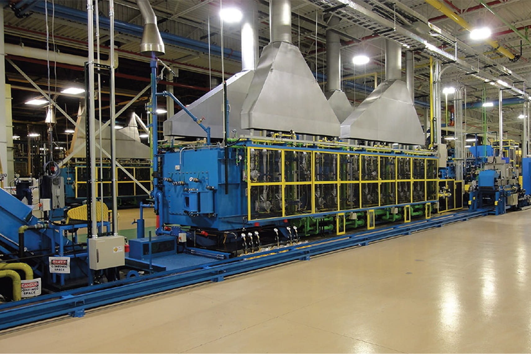 メッシュベルト式連続熱処理炉